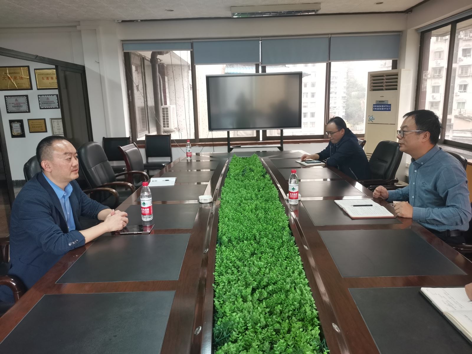 会长拜访重庆市商贸流通服务中心