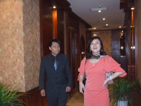 廖峻副会长在渔洞考察会员单位并走访部分同业经营者