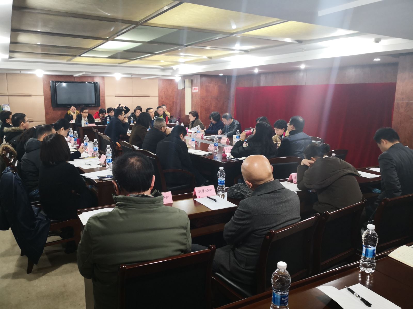 参加市总工会年度工作调研会