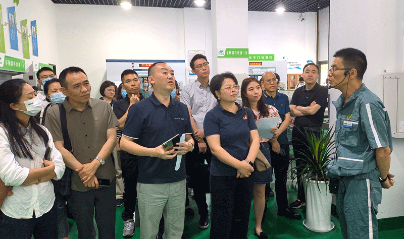 协会参加重庆市财贸轻纺工会组织的职工之家暨劳模和工匠人才创新工作室现场观摩交流学习活动