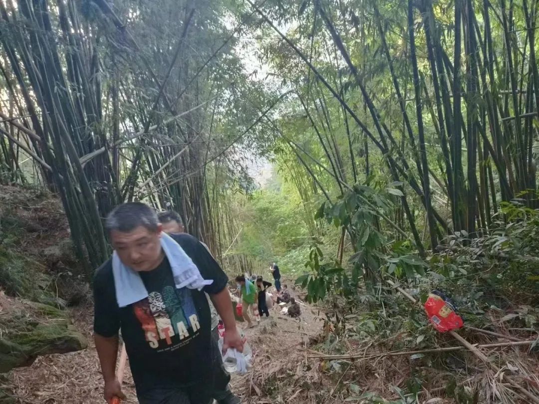 山火救援,抗疫防疫——重庆保健服务行业协会积极参与志愿者行动