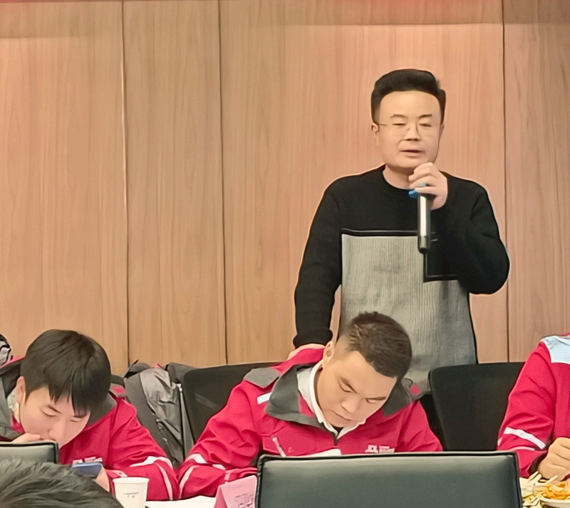 协会召开第四届二次理事(扩大)会