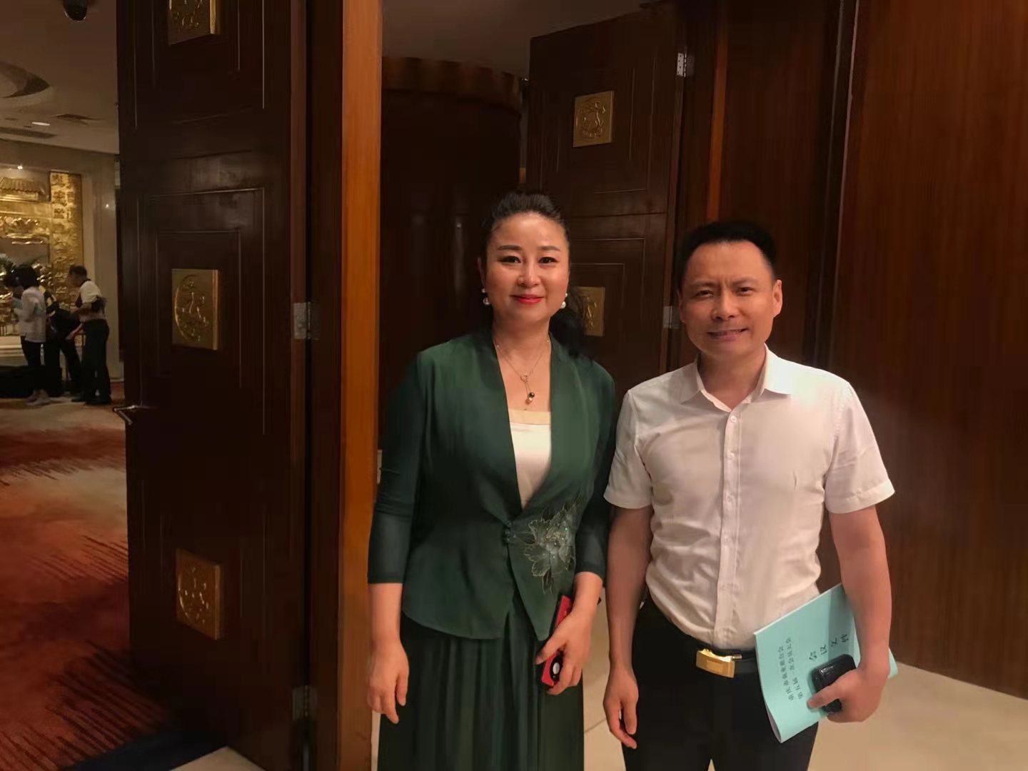 重庆市商业联合会召开五届一次会员大会